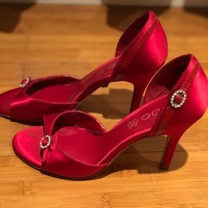 New Aldo Red Satin Heels